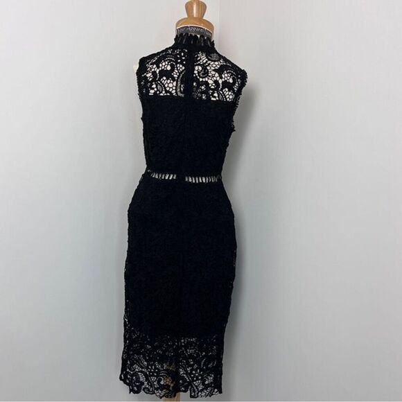MAINSTRIP NWT Black Midi Cap Sleeves Lace Dress size Medium - Picture 4 of 10